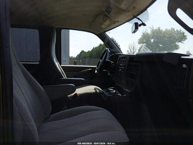 2018 CHEVROLET EXPRESS 3500 LT 5