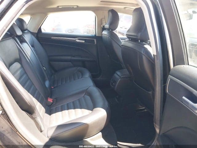 2017 FORD FUSION SE 8