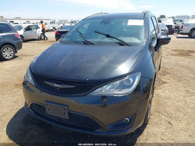 2018 CHRYSLER PACIFICA LIMITED 6