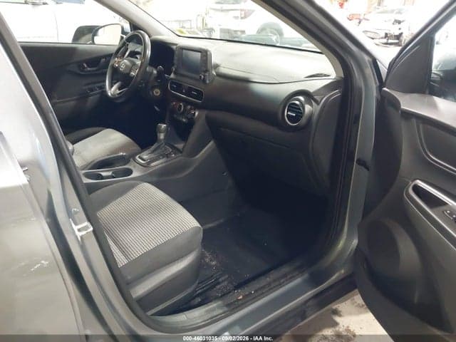 2020 HYUNDAI KONA SE 3