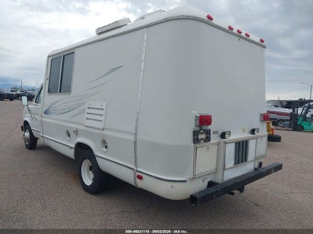 1982 FORD ECONOLINE E350 CUTAWAY VAN 3