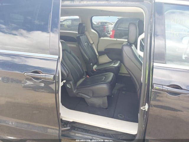 2023 CHRYSLER PACIFICA TOURING L 8