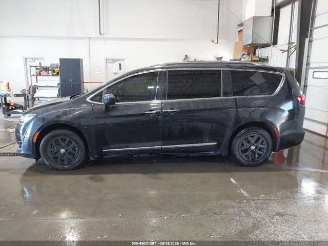 2020 CHRYSLER PACIFICA TOURING L 14