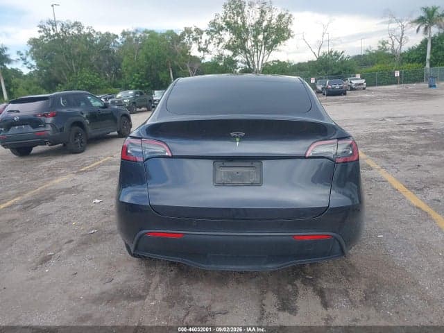 2024 TESLA MODEL Y 14