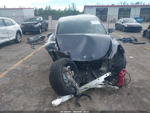 2024 TESLA MODEL Y 10