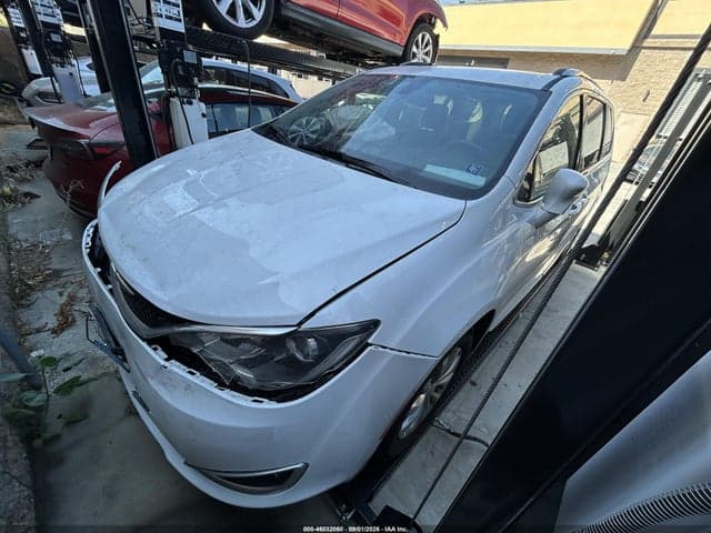 2018 CHRYSLER PACIFICA TOURING L 2