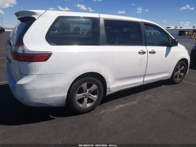 2017 TOYOTA SIENNA L 7 PASSENGER 4