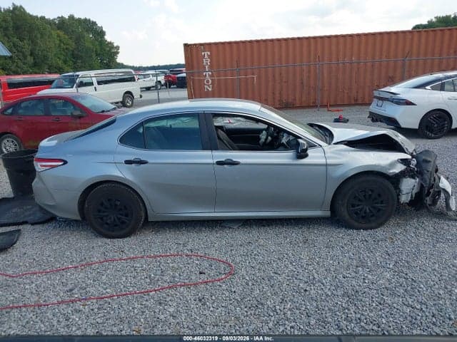 2018 TOYOTA CAMRY L 13