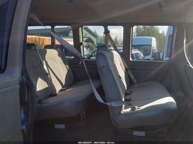 2017 CHEVROLET EXPRESS 2500 LS 7