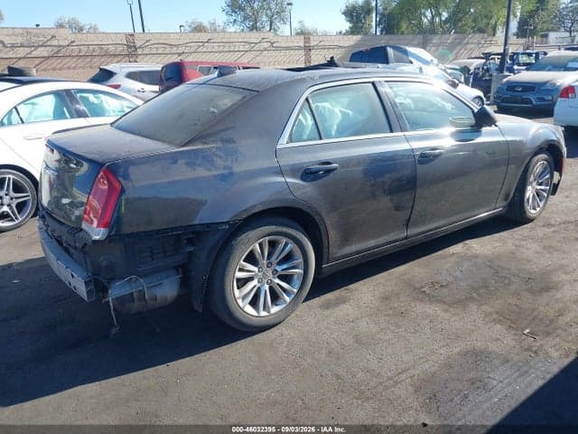 2017 CHRYSLER 300 LIMITED 4