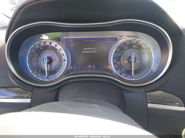 2017 CHRYSLER 300 LIMITED 7