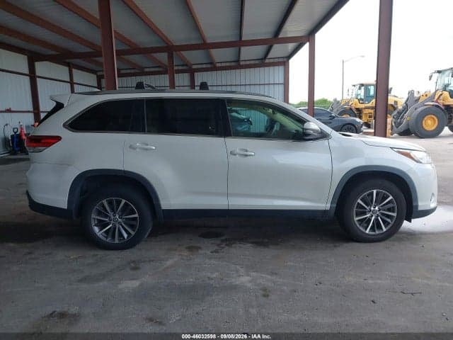 2019 TOYOTA HIGHLANDER XLE 13