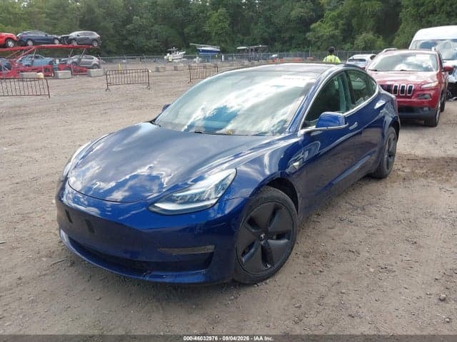 2018 TESLA MODEL 3 LONG RANGE/PERFORMANCE 9