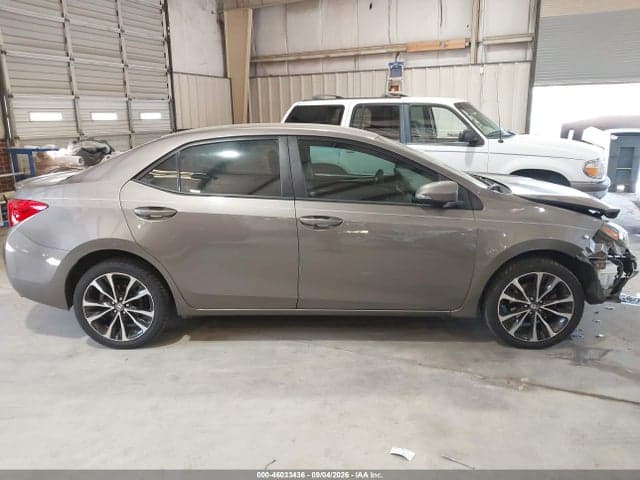 2017 TOYOTA COROLLA SE 13
