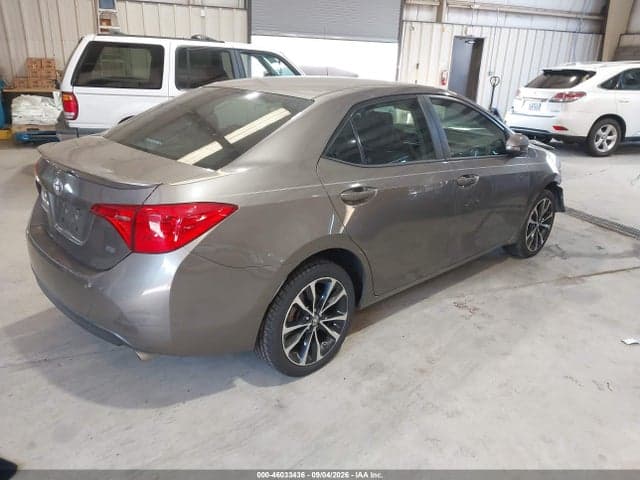 2017 TOYOTA COROLLA SE 4