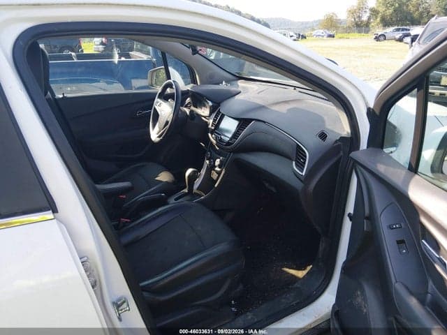 2017 CHEVROLET TRAX LT 5