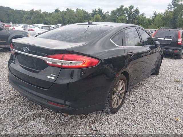 2017 FORD FUSION SE 4
