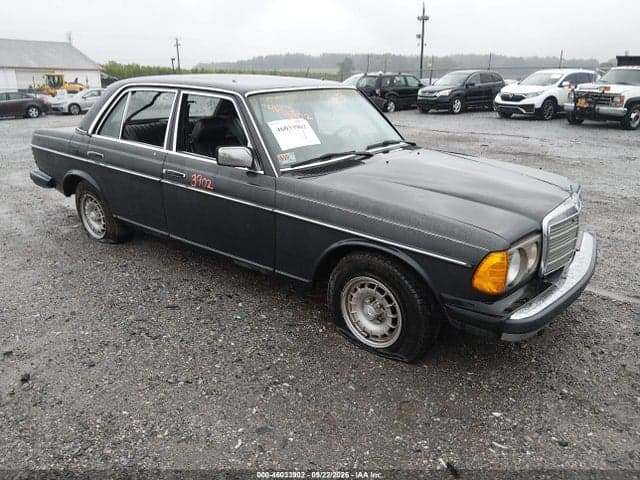 1985 MERCEDES-BENZ 300 DT 1