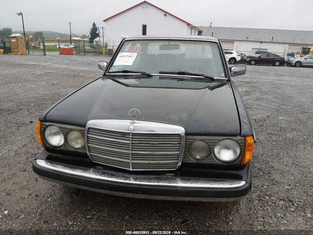 1985 MERCEDES-BENZ 300 DT 6