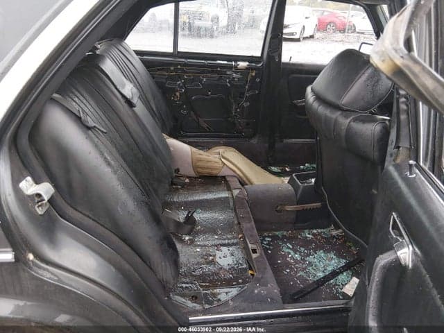 1985 MERCEDES-BENZ 300 DT 8