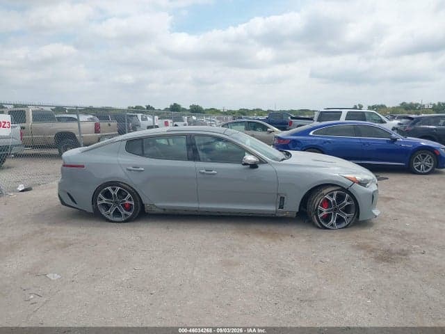 2018 KIA STINGER GT2 13