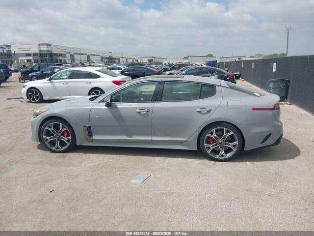 2018 KIA STINGER GT2 14
