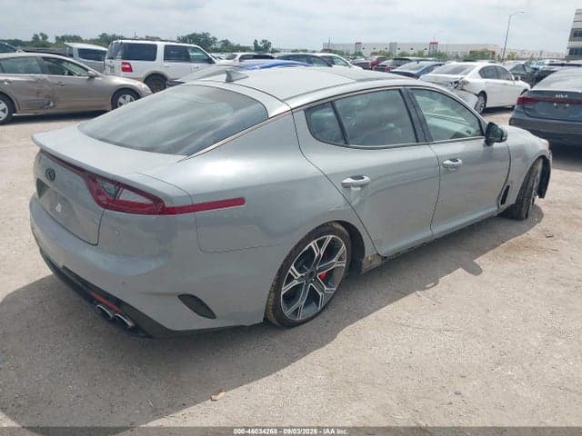2018 KIA STINGER GT2 4