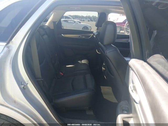 2017 CADILLAC XT5 LUXURY 8