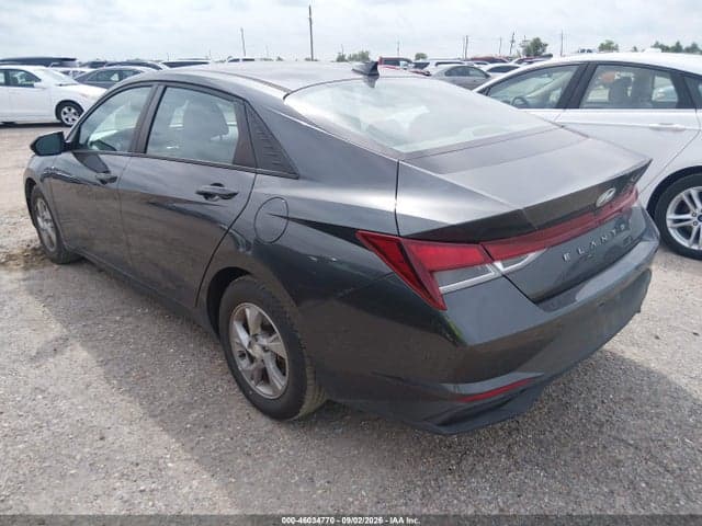 2021 HYUNDAI ELANTRA SE 3