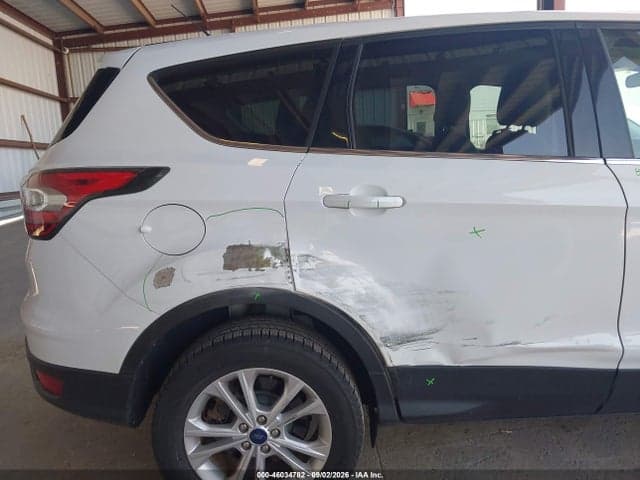 2017 FORD ESCAPE SE 6