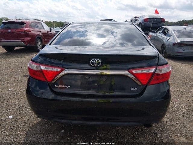 2017 TOYOTA CAMRY SE 16
