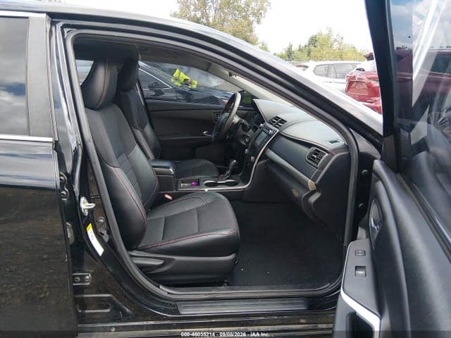 2017 TOYOTA CAMRY SE 5