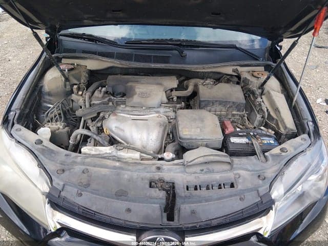 2017 TOYOTA CAMRY SE 10