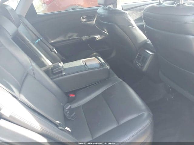 2018 TOYOTA AVALON LIMITED 3