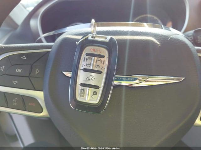 2017 CHRYSLER PACIFICA TOURING 11
