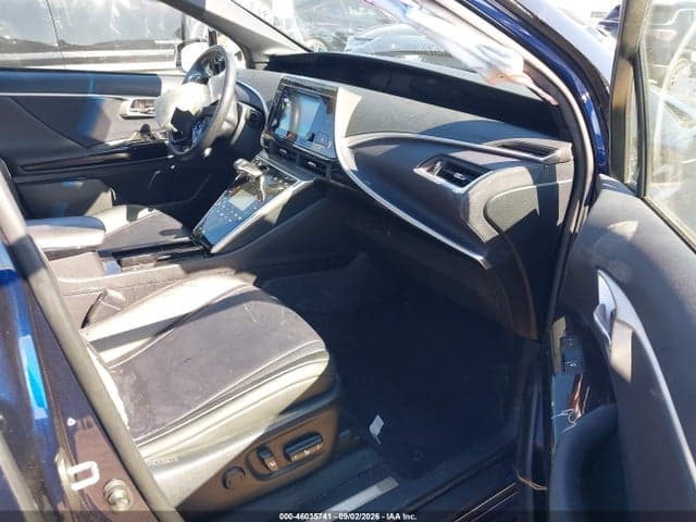 2017 TOYOTA MIRAI 5