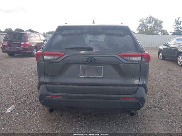 2021 TOYOTA RAV4 LE 17
