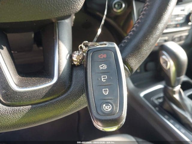2019 FORD ESCAPE SE 11