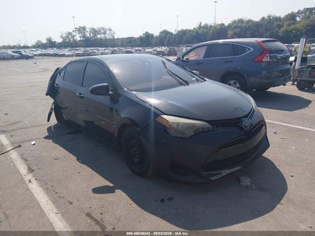 2018 TOYOTA COROLLA LE 1