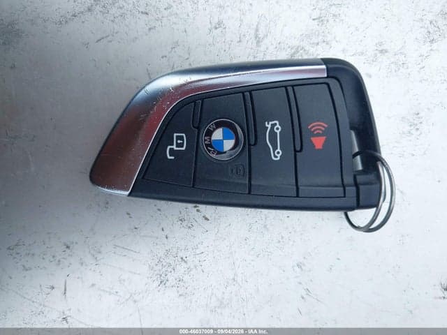 2023 BMW 330E 11