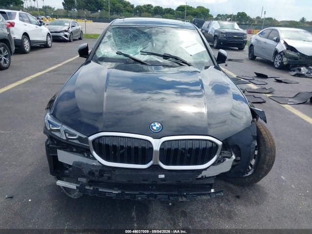 2023 BMW 330E 13