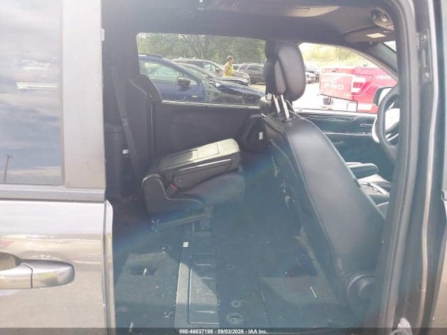 2017 DODGE GRAND CARAVAN SXT 8