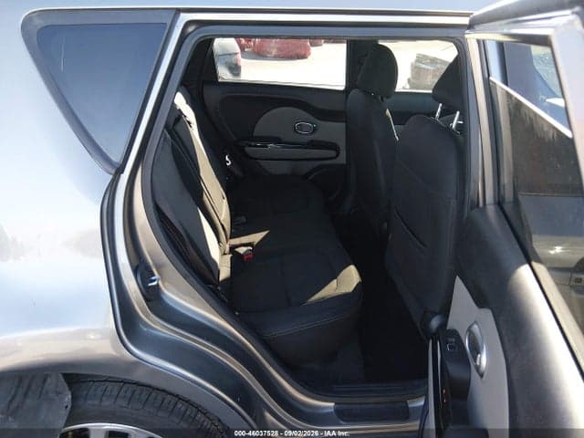 2017 KIA SOUL + 8