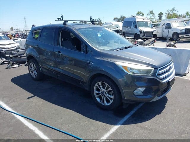 2017 FORD ESCAPE SE 1