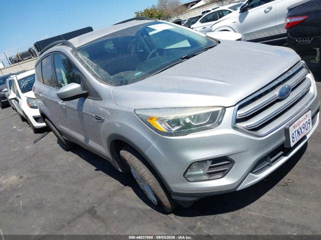 2017 FORD ESCAPE SE 1