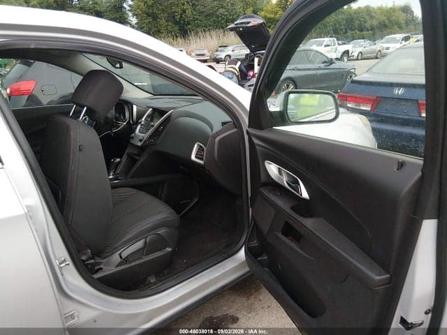 2017 CHEVROLET EQUINOX LT 5