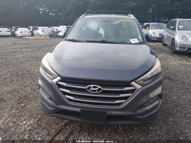 2017 HYUNDAI TUCSON SE 11