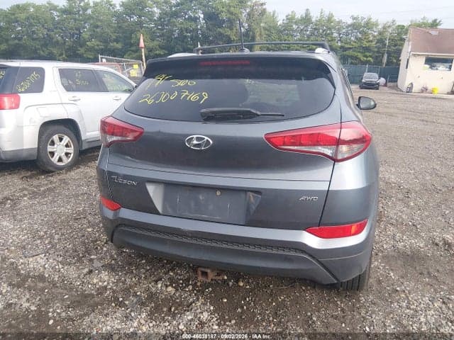 2017 HYUNDAI TUCSON SE 15