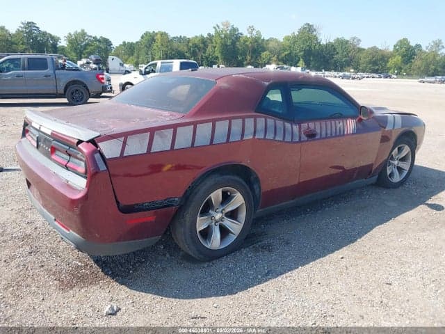 2017 DODGE CHALLENGER SXT 4