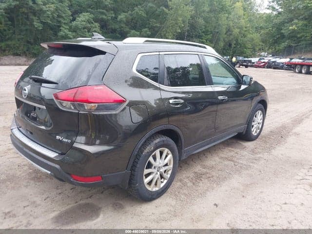 2017 NISSAN ROGUE SV 4